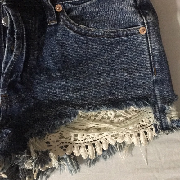 We The Free Denim Shorts - Picture 4 of 6